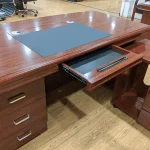 1.4 meters executive desk - Image 2