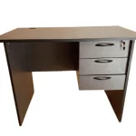 0.9 Meters office desk