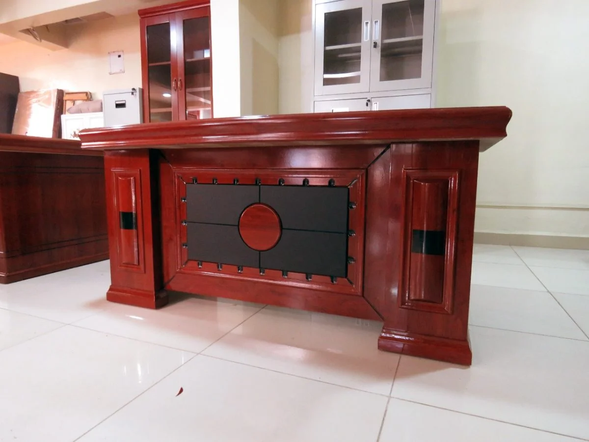 1800mm executive office table with side pedestals - Image 4