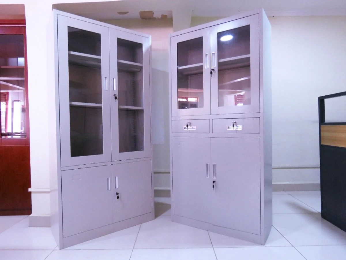 2-Door metallic office cabinet - Image 4