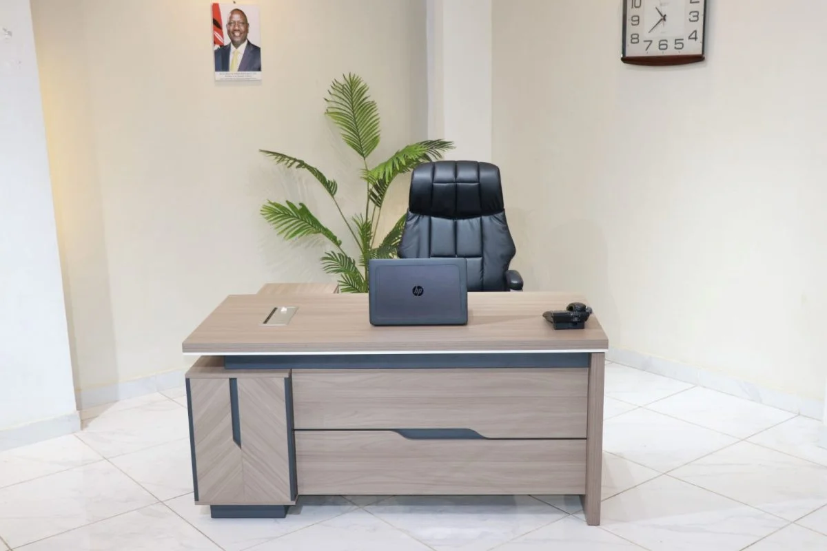 1.8 meters executive office desk - Image 4